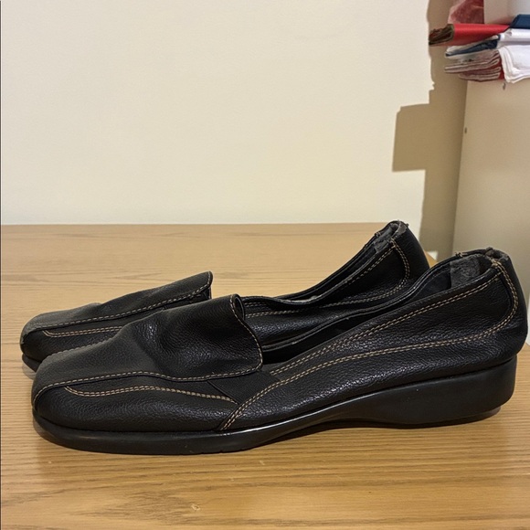 **3 for $20** A2 Aerosoles Black Loafers - Women’s 9 - Picture 1 of 12